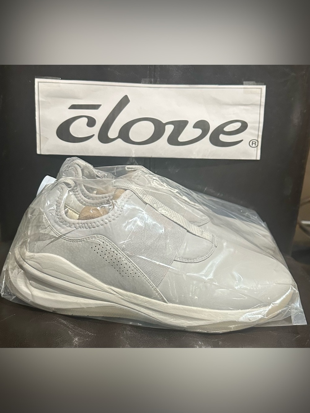 Clove NEW-Retired SOLO “Light Grey” size 8.5 #1 Medical Shoes *Price is Firm!